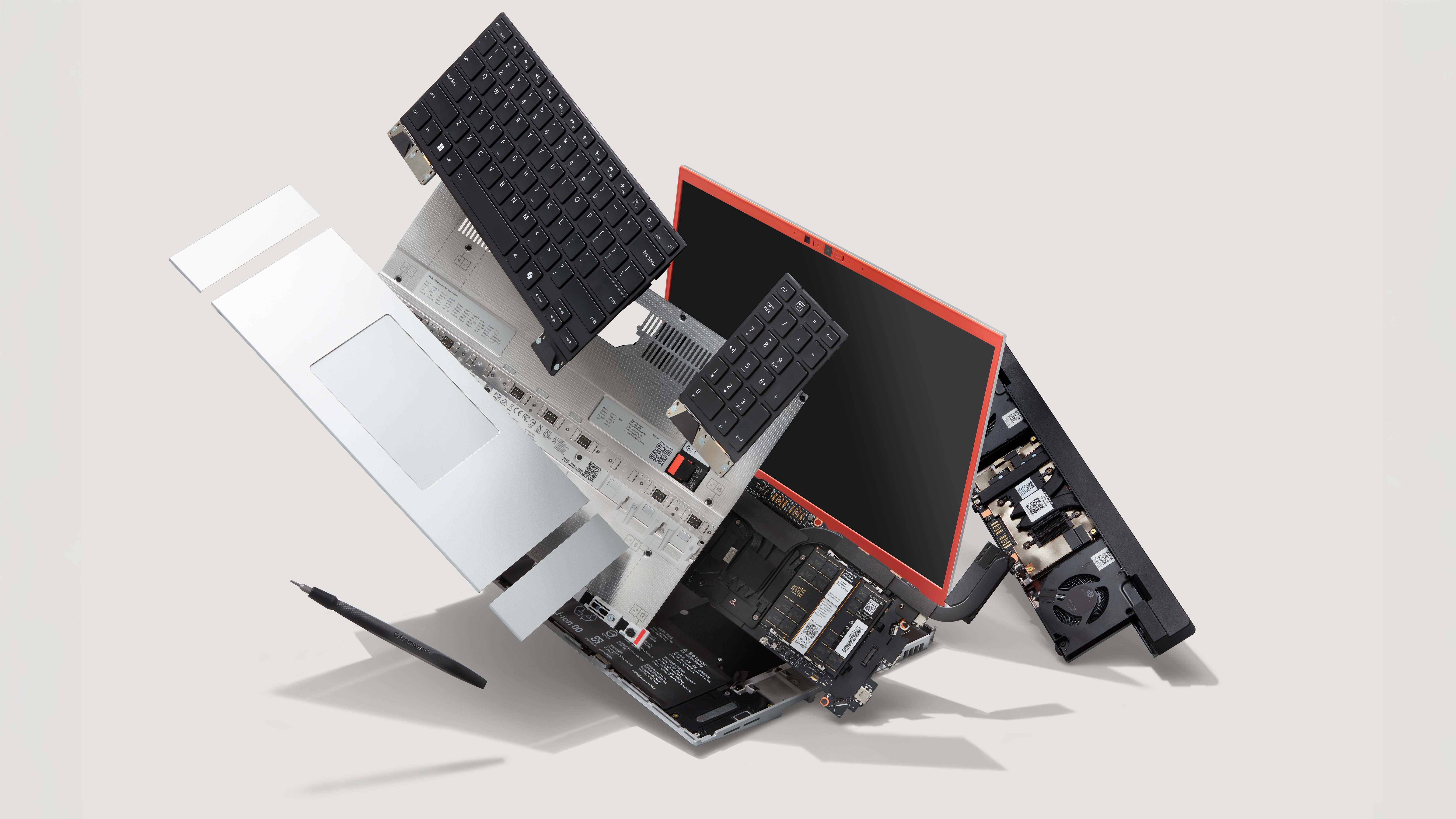 Модульный гейминг: первый взгляд на Framework Laptop 16 с RTX 5070